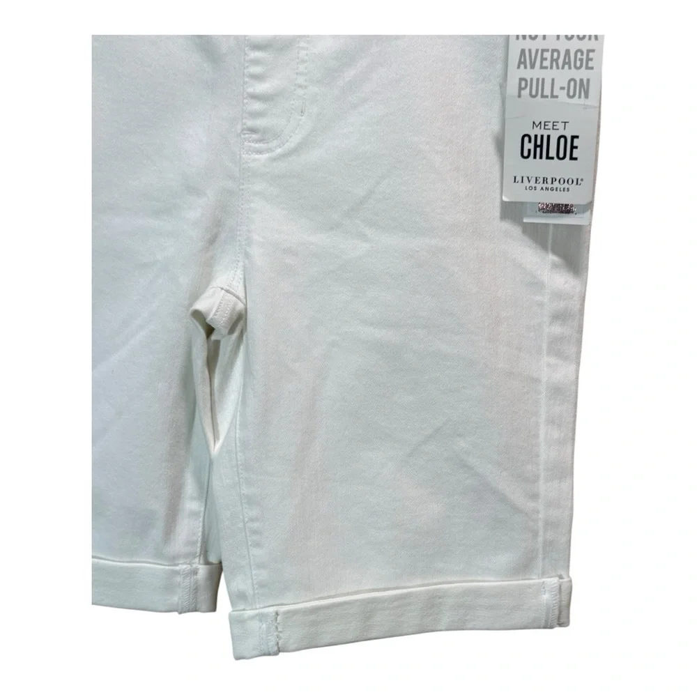Liverpool Los Angeles Chloe Pull-On Bermuda Shorts – Bright White Size 2/26 NWT